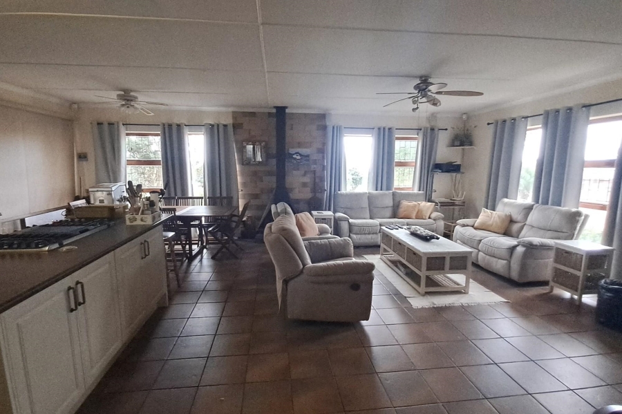 4 Bedroom Property for Sale in Palmiet Western Cape